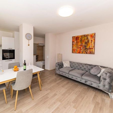 Apartman MORENA Apartment Zadar Bagian luar foto