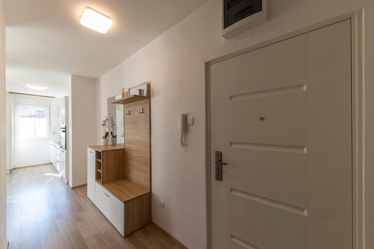Apartman MORENA Apartment Zadar Bagian luar foto